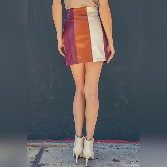 Kori - Wine Combo faux leather skirt. Burgundy, Cognac and Cream. Size M - Picture 3 of 3